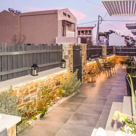 Anna And Jimmy's Скиатос