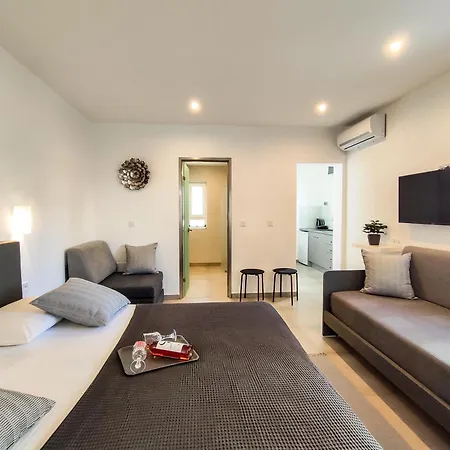 Anna And Jimmy's Apartament Skiatos