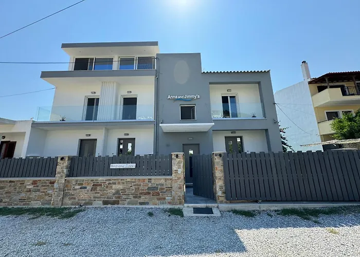 Anna And Jimmy's * Skiathos Town