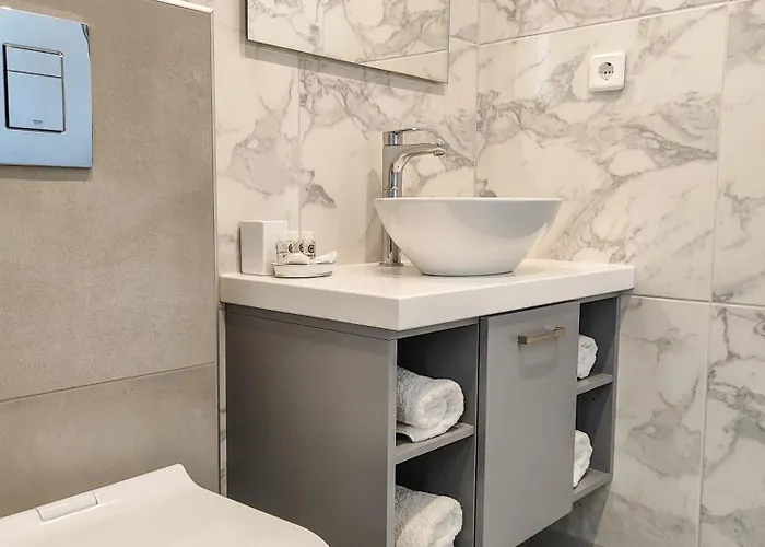 Anna And Jimmy's Διαμέρισμα *