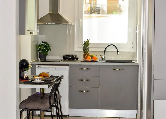 Anna And Jimmy's Διαμέρισμα *